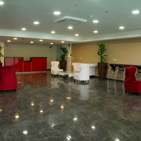 Hotel Hr Amada Cúcuta Exteriör bild